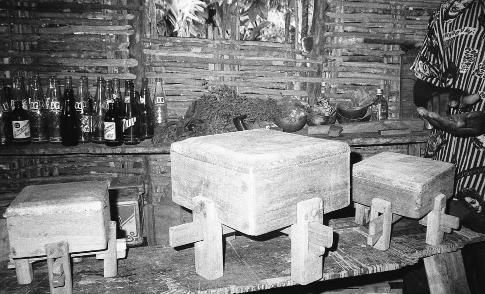 Accompong Gumbe - George Huggins' workshop (1991) (photo by K Bilby)