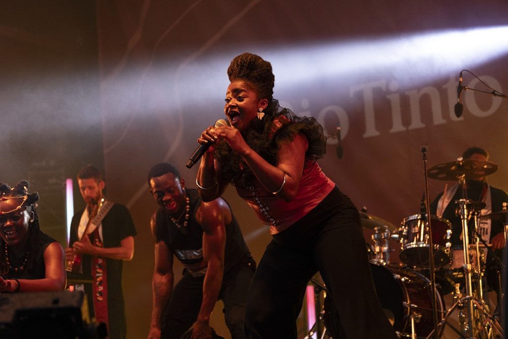 (c) Frédérique Ménard-Aubin