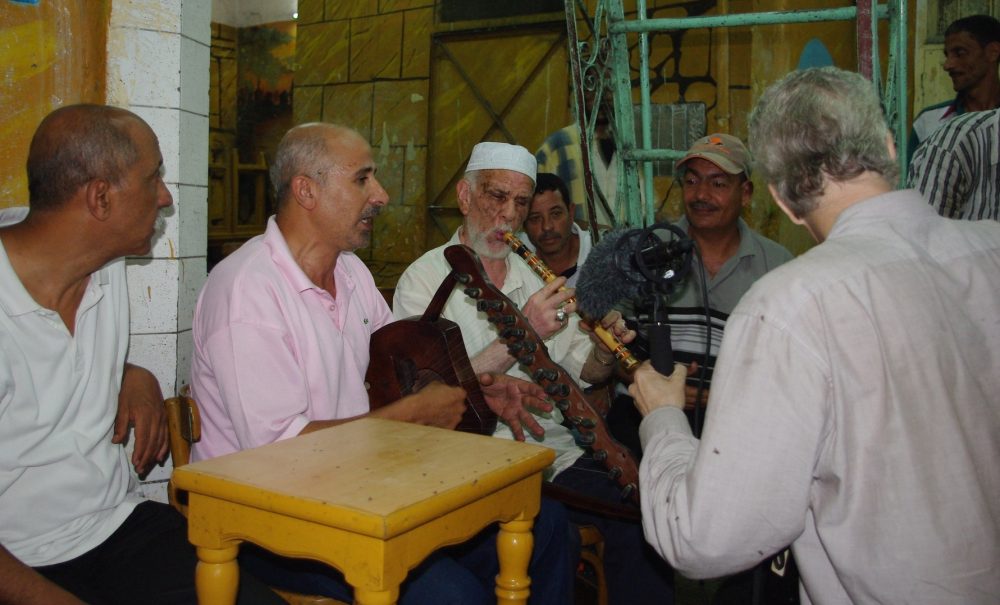 Changing the mind with El Tanbura...