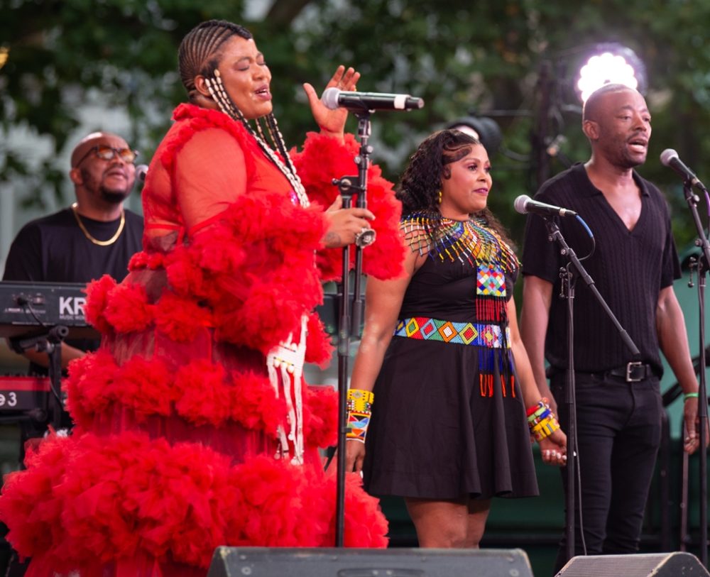 Thandiswa Mwazai at Bryant Park, (all photos (c) Banning Eyre 2024)